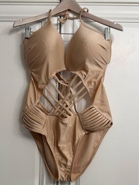 Kenneth Cole Sz XXL Nude Strappy Push-Up Macrame Halter One Piece Swimsuit NWOT